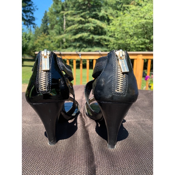 Black Zipper Heels Michael Kors - Picture 4 of 5